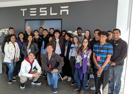 Lemoore High Virtual Enterprise contingent makes big splash at annual VE Bay Area Conference Lemoore High School's Virtual Enterprise class took some time off from the 2019 Bay Area Conference and Exhibition to tour the local Tesla Factory.